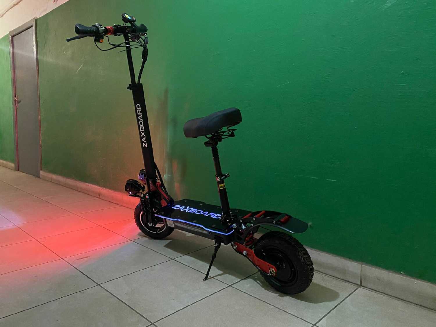 Внедорожный электросамокат ZAXBOARD Grizly BASE 16ah 1440w фотография 13