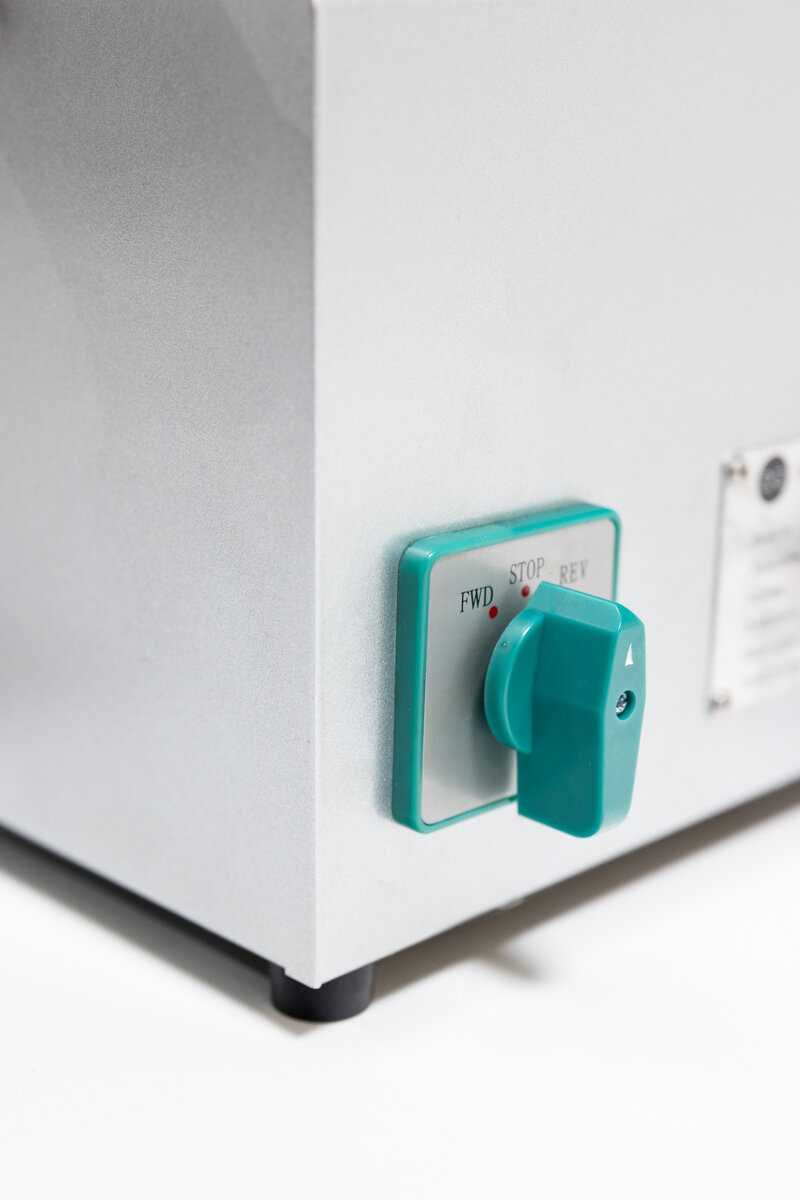 Мясорубка электрическая HURAKAN HKN-12SC фотография 17