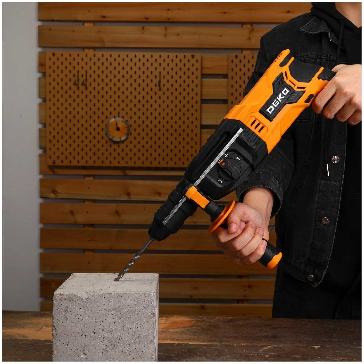 Перфоратор DEKO DKH1100W (063-4159) фотография 5