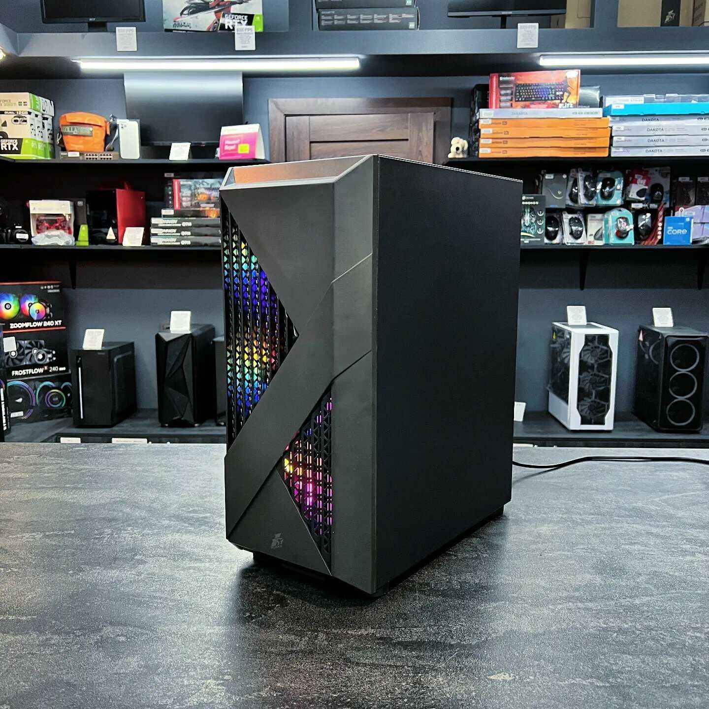 Системный блок Игровой i7 8700k (аналог) фотография 5