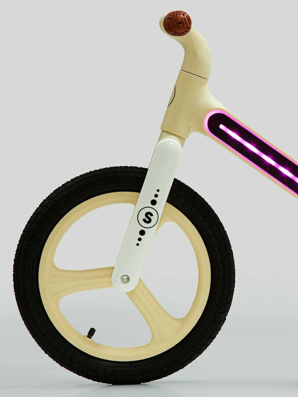 Детский беговел Safari proff (надувные колеса, с подсветкой) фотография 12