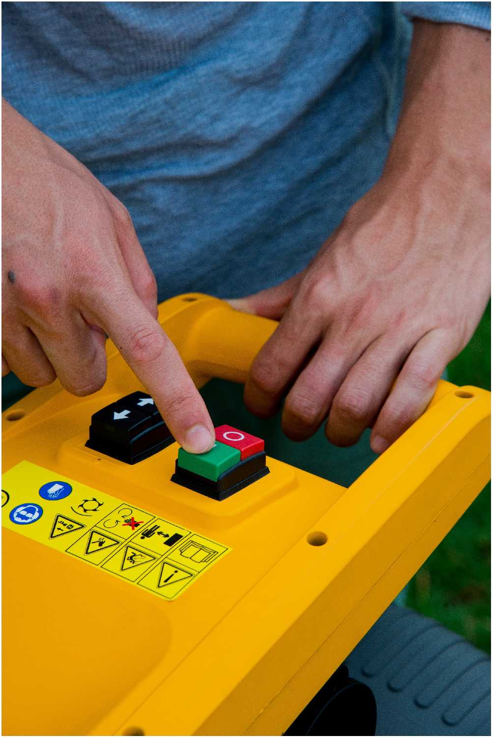 Измельчитель электрический STIGA BIO SILENT 2500 фотография 12