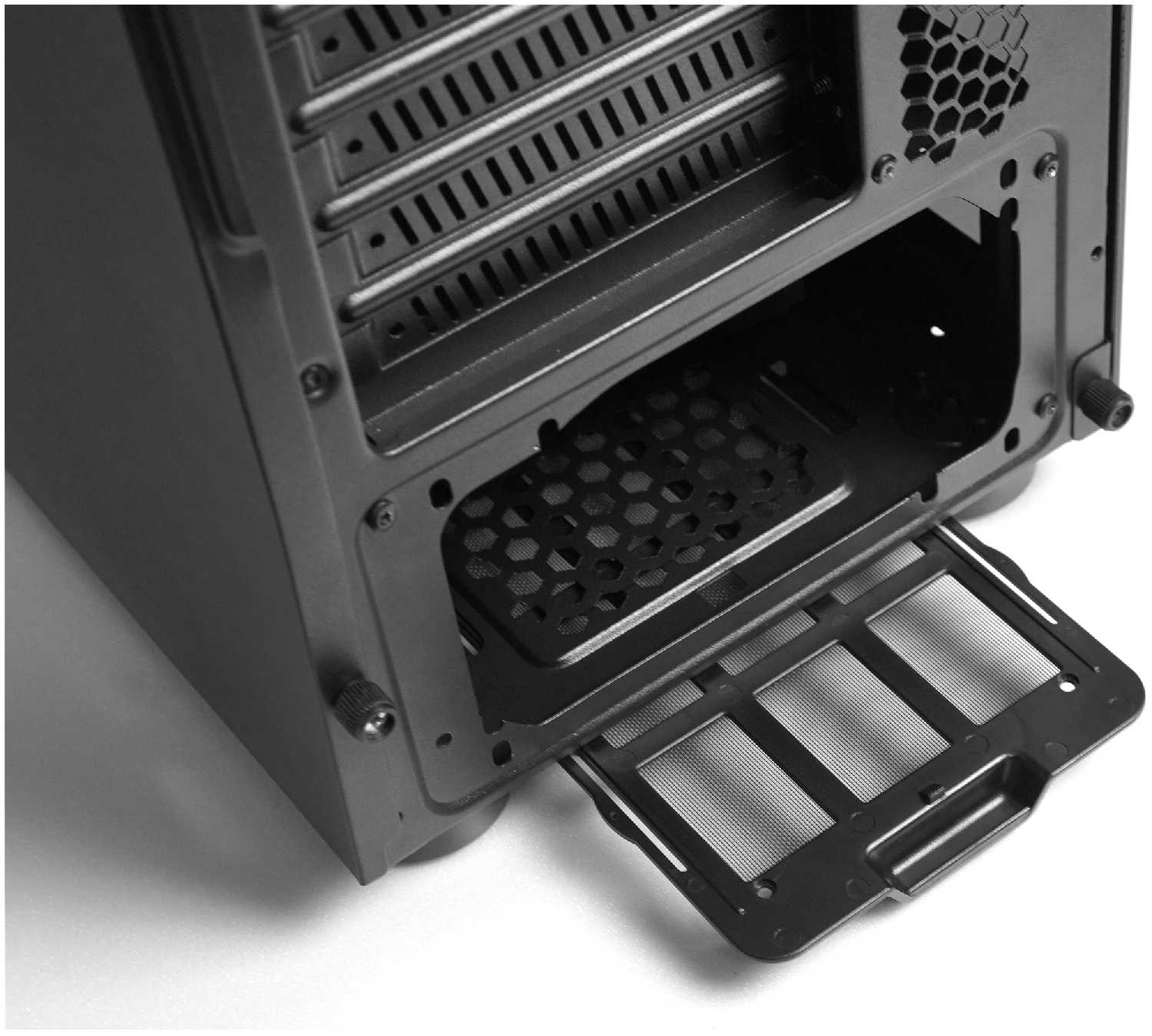 Компьютерный корпус Chieftec Scorpion 4 фотография 8