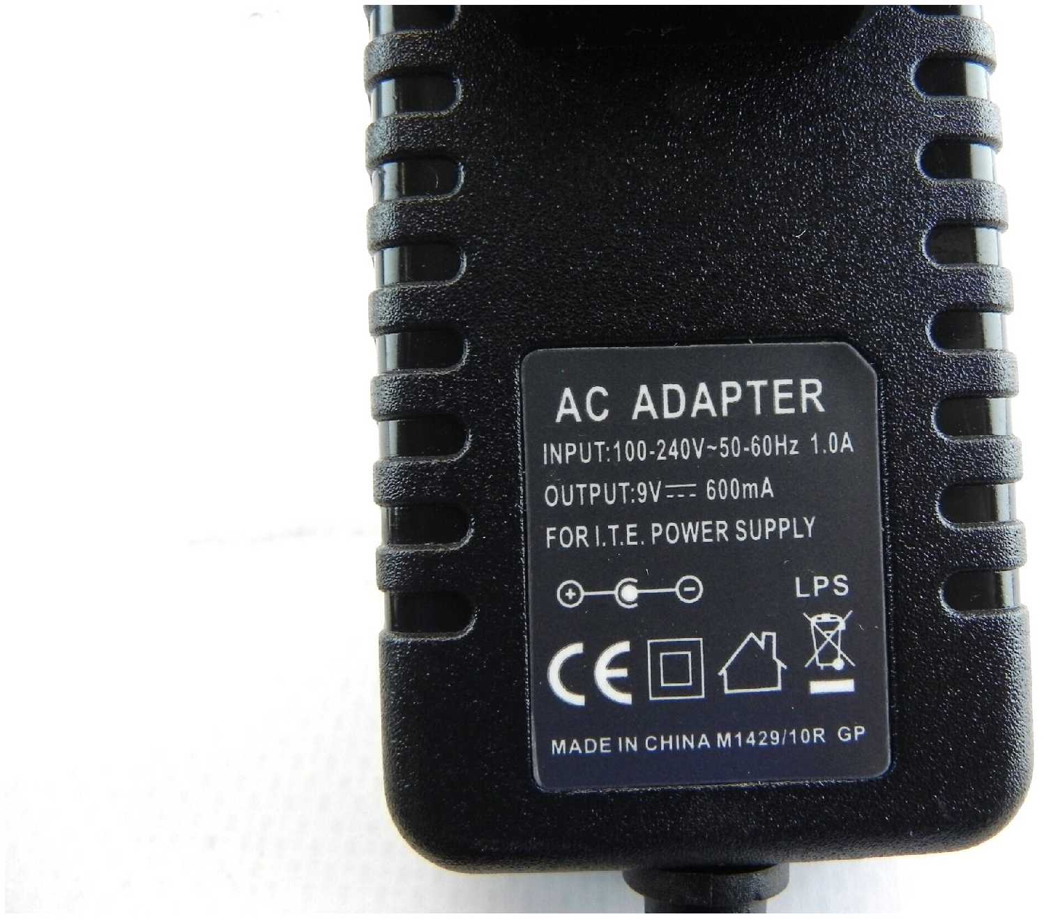 Универсальный блок питания 9V 0.6A 6W (5.52.5) фотография 1