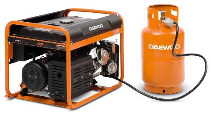 Газо-бензиновый генератор Daewoo Power Products GDA 7500DFE, (6500 Вт) фотография 1