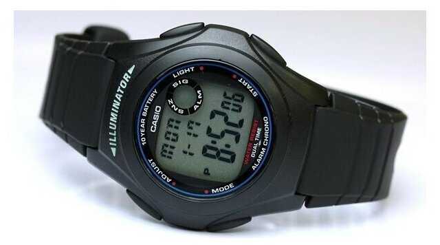 Японские наручные часы Casio Collection F-200W-1A фотография 1