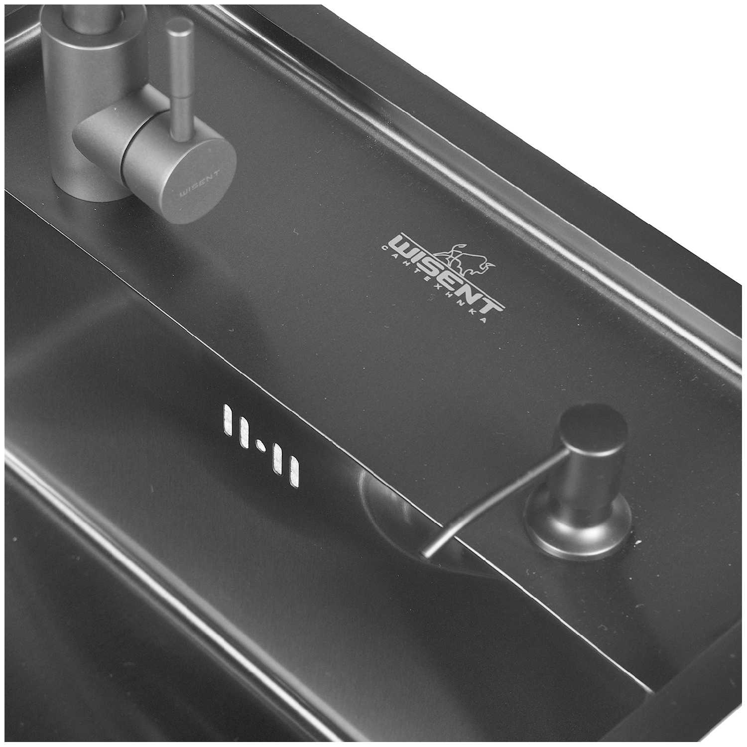 Комплект кухонная мойка из нержавеющей стали WISENT 6550B-X с PVD покрытием (65х50см) с дозатором. фотография 3