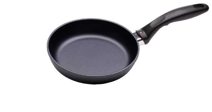 Сковорода Swiss Diamond XD 64TI , подходит для индукционных плит