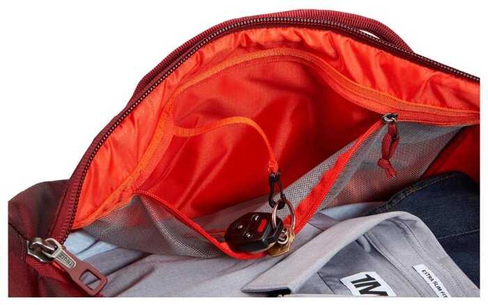 Сумка дорожная THULE, отделение для обуви, фиксирующие ремни, плечевой ремень фотография 23