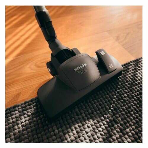 Пылесос Miele Complete C3 Silence Flex EcoLine (SGSL5) фотография 3