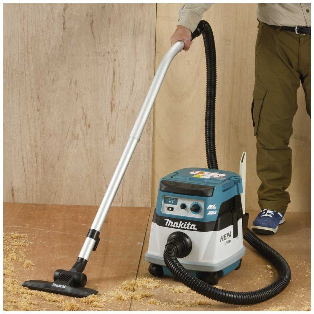 Аккумуляторный пылесос Makita DVC867LZX4 (199386) фотография 3