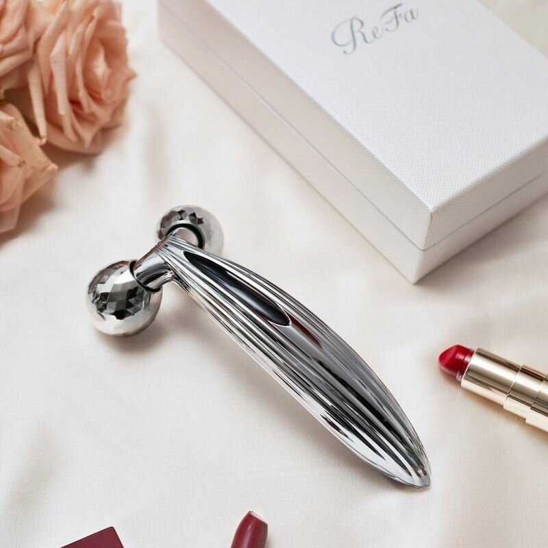 Массажный роллер ReFa S Carat с платиновым покрытием и микротоковой терапией фотография 1