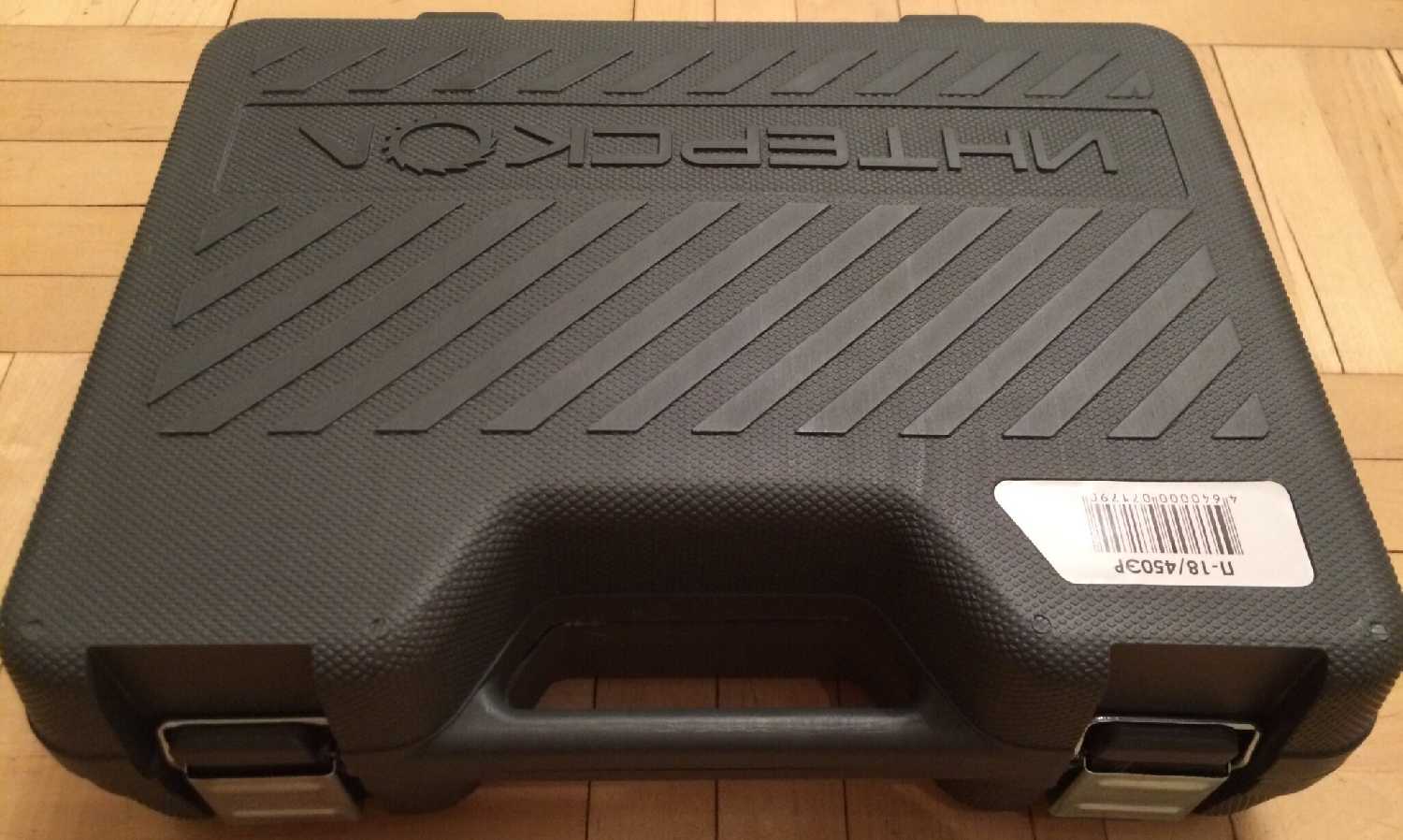 Перфоратор Интерскол П-18/450ЭР фотография 18