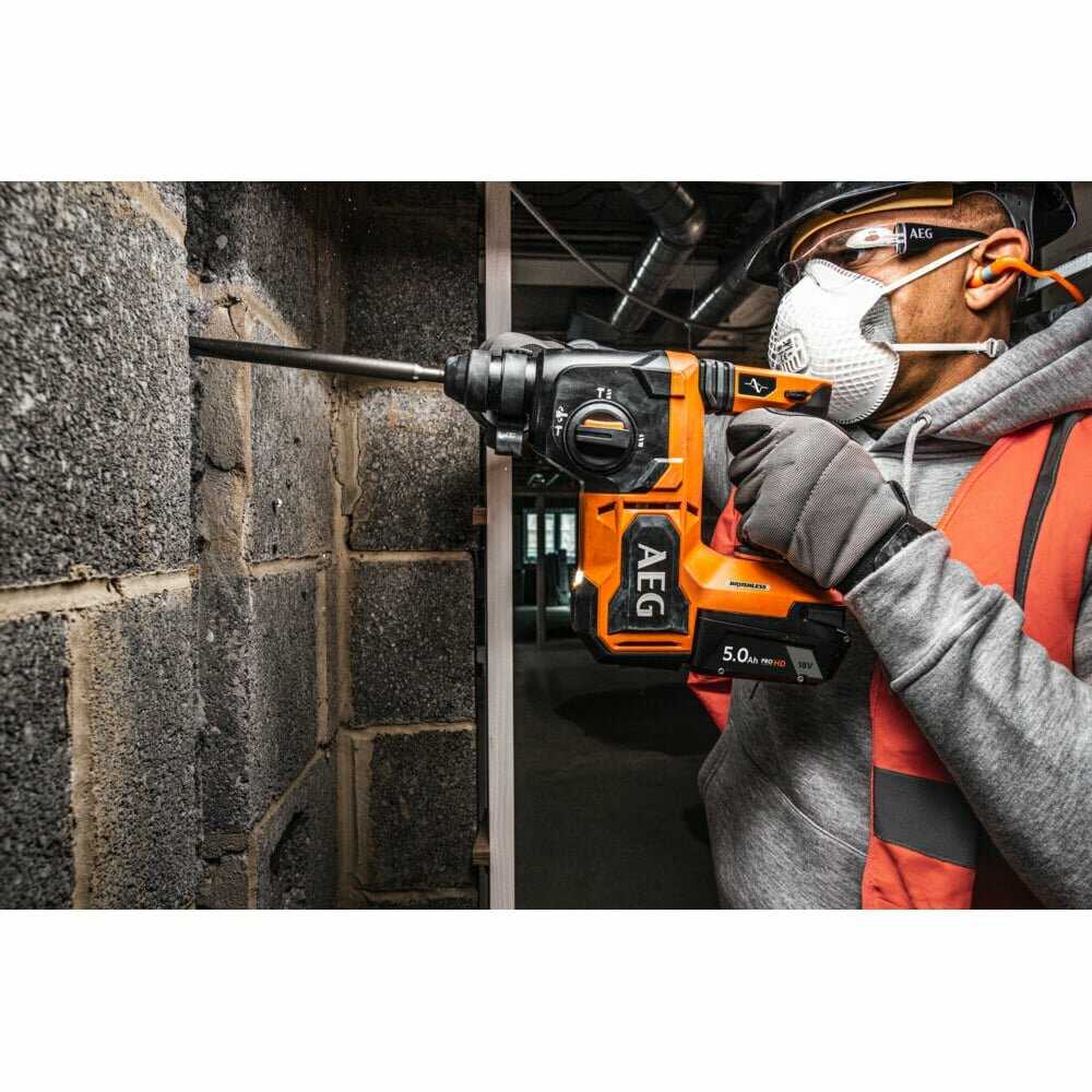 Перфоратор AEG BBH18BL2-0 (4935480697) фотография 8