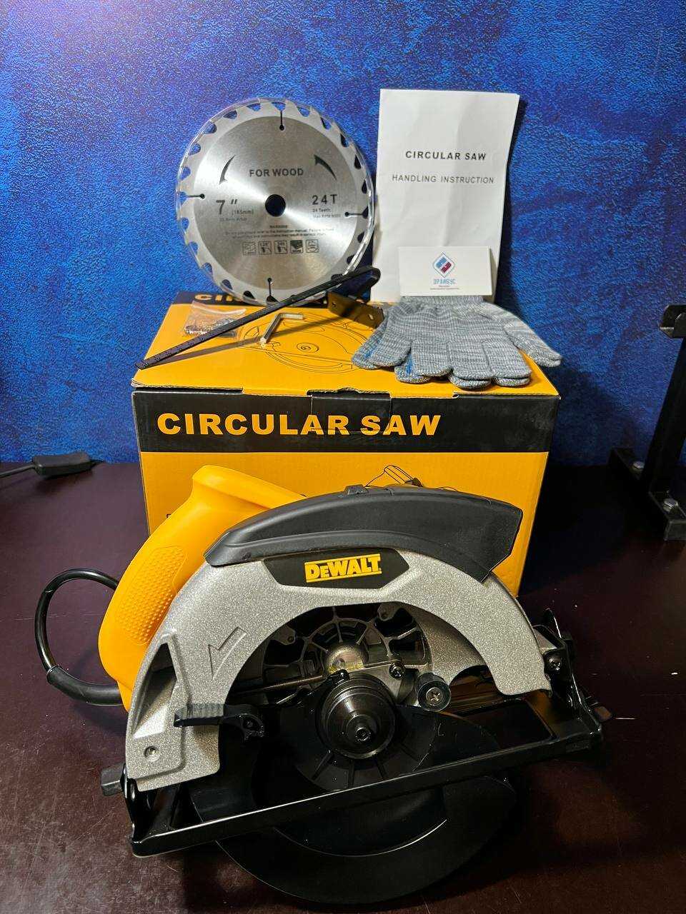 Циркулярная пила DeWalt DWE5615 (190 мм) фотография 12