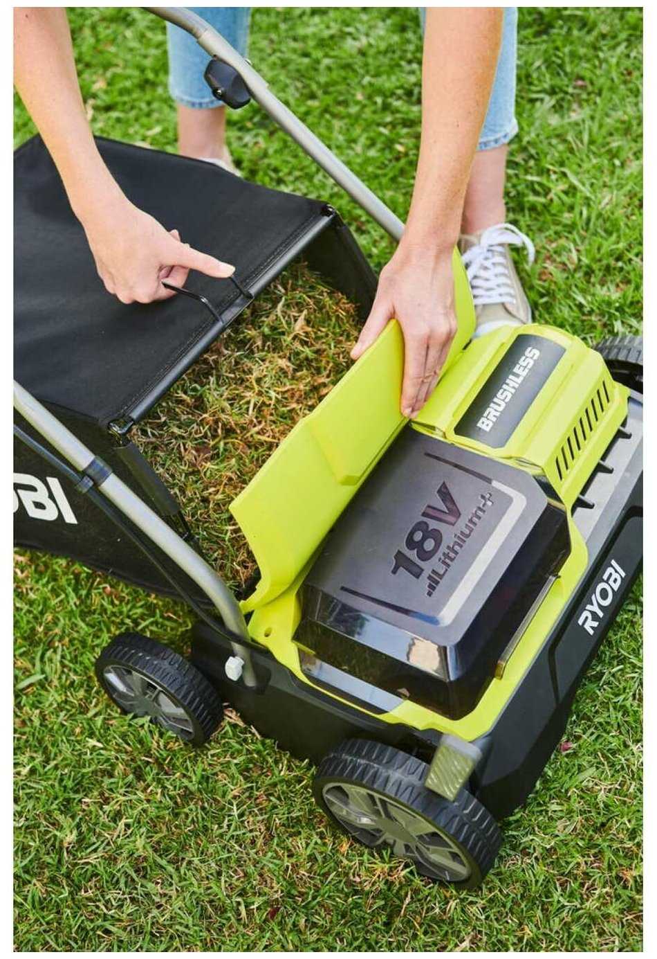 Вертикуттер-аэратор электрический RYOBI ONE+ RY18SFX35A-0 фотография 11