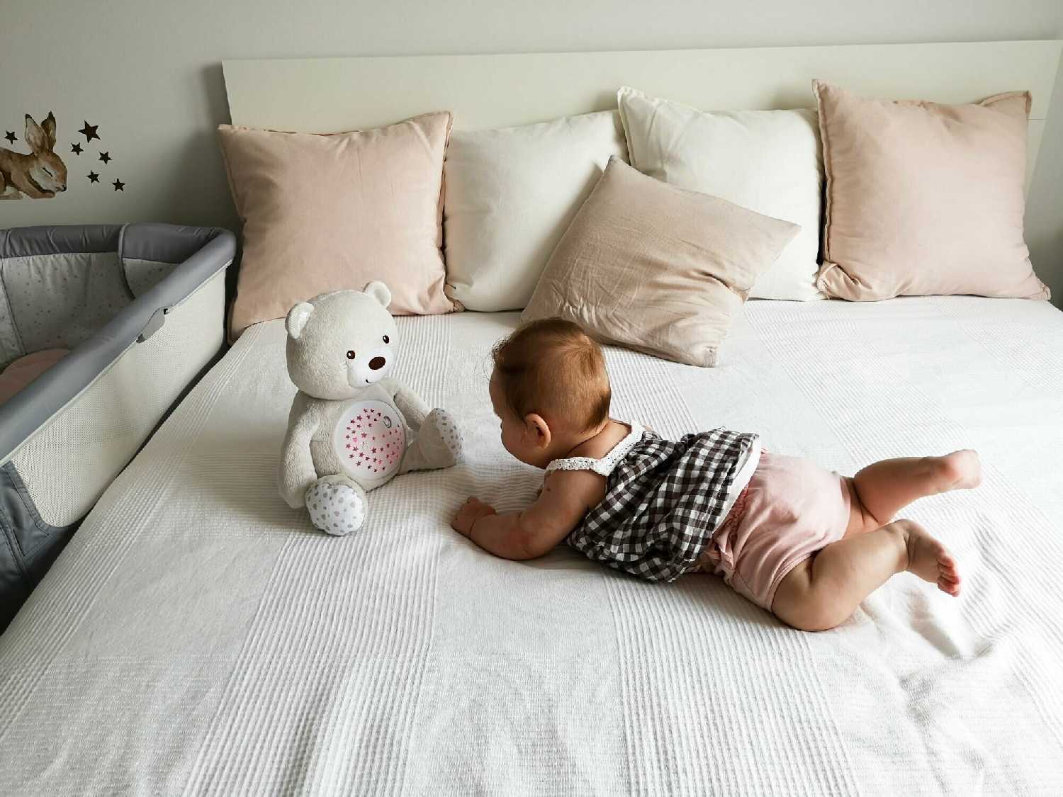 Игрушка мягкая Chicco Мишка музыкальный фотография 9