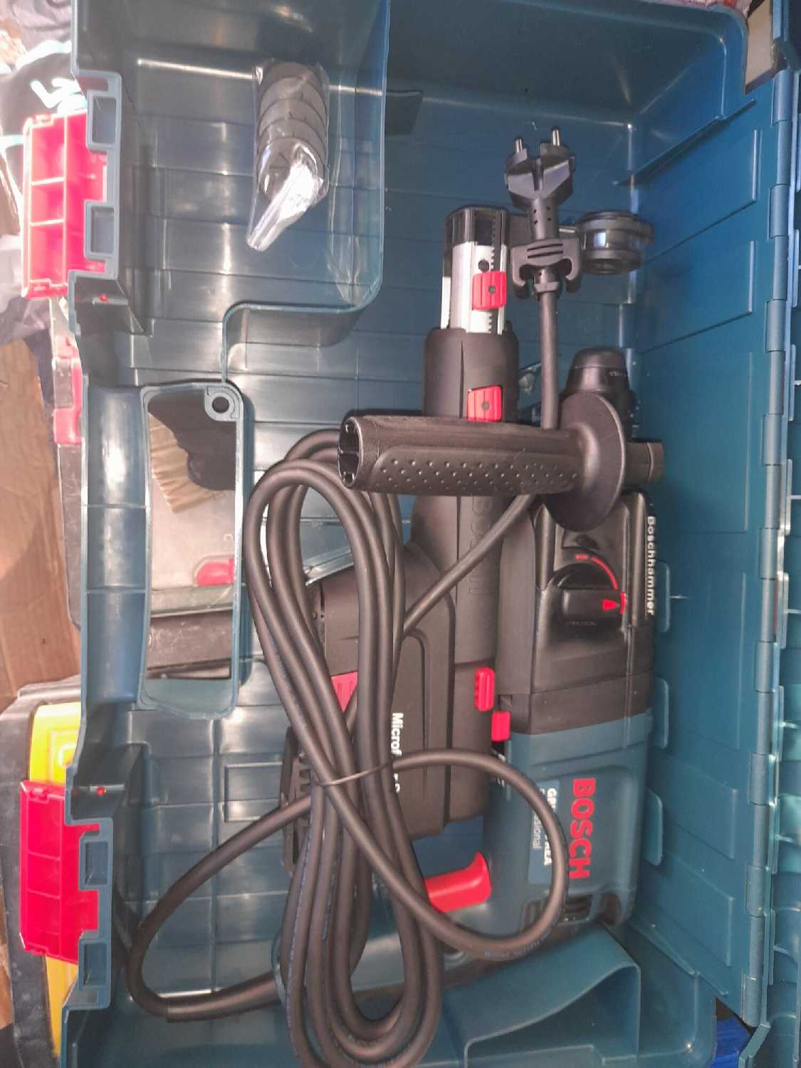 Перфоратор BOSCH GBH 2-23 REA фотография 10