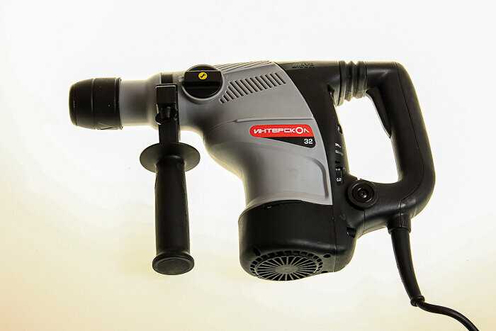 Перфоратор Интерскол П-32/1000Э (594.0.0.00) фотография 15