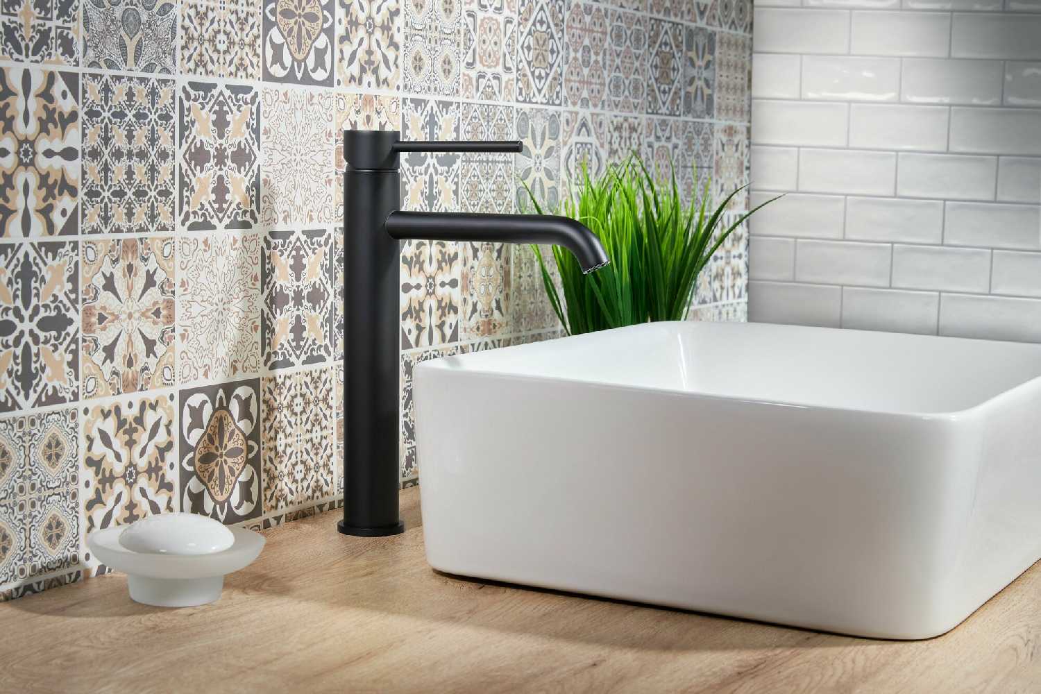Смеситель для раковины MILACIO Castellon Ceramic MC.513 фотография 3