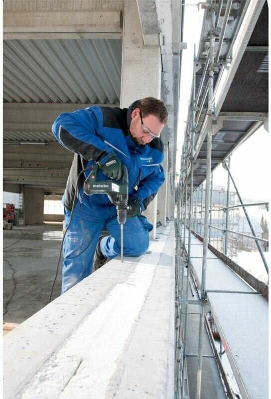 Перфоратор Metabo KHE 325 (1800 Вт) фотография 11