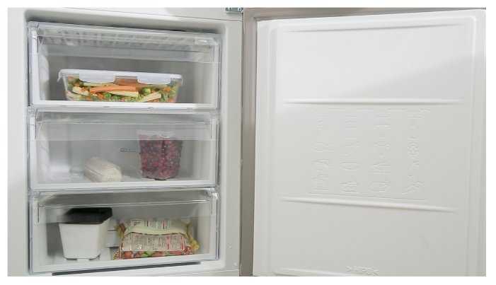 Холодильник Hotpoint-Ariston HS 4200 X фотография 7