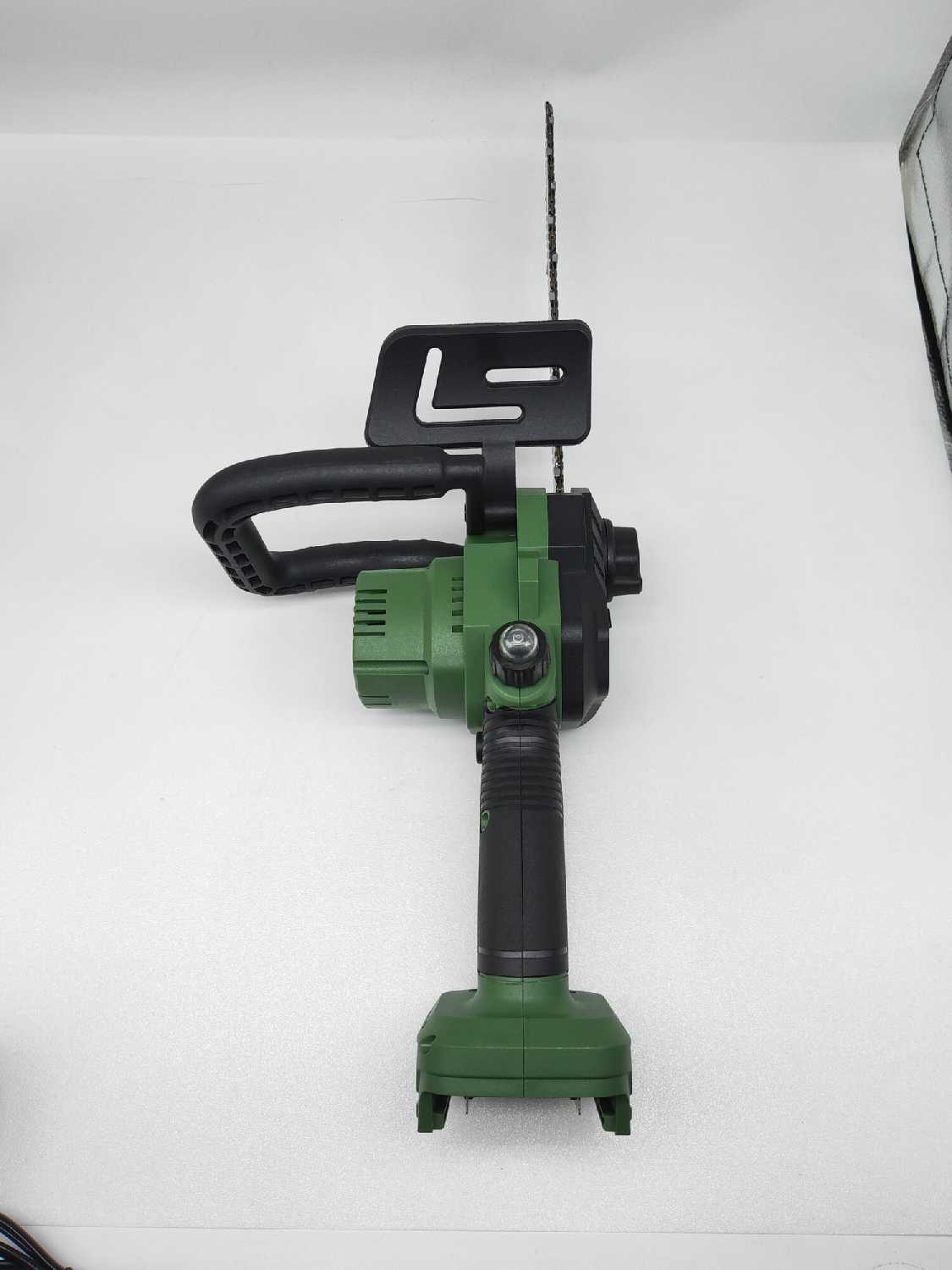 Аккумуляторная цепная электропила Vargonic V-40 фотография 8