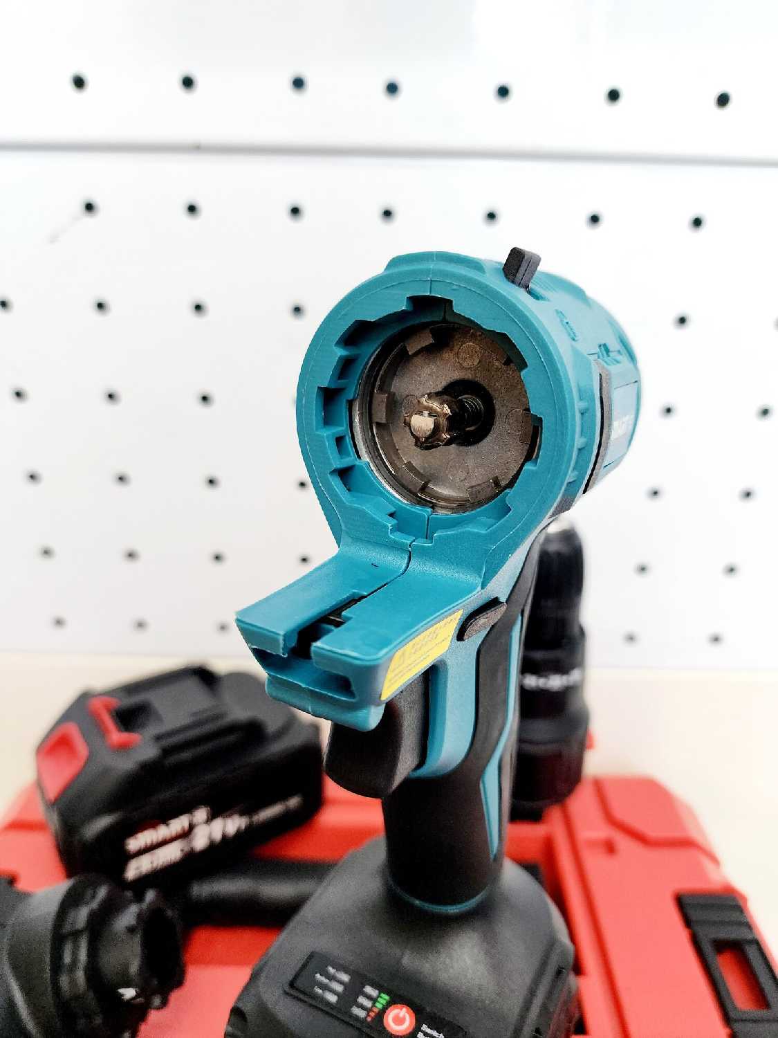 Набор аккумуляторного инструмента Smart Набор аккумуляторного инструмента Smart 8+1 фотография 8