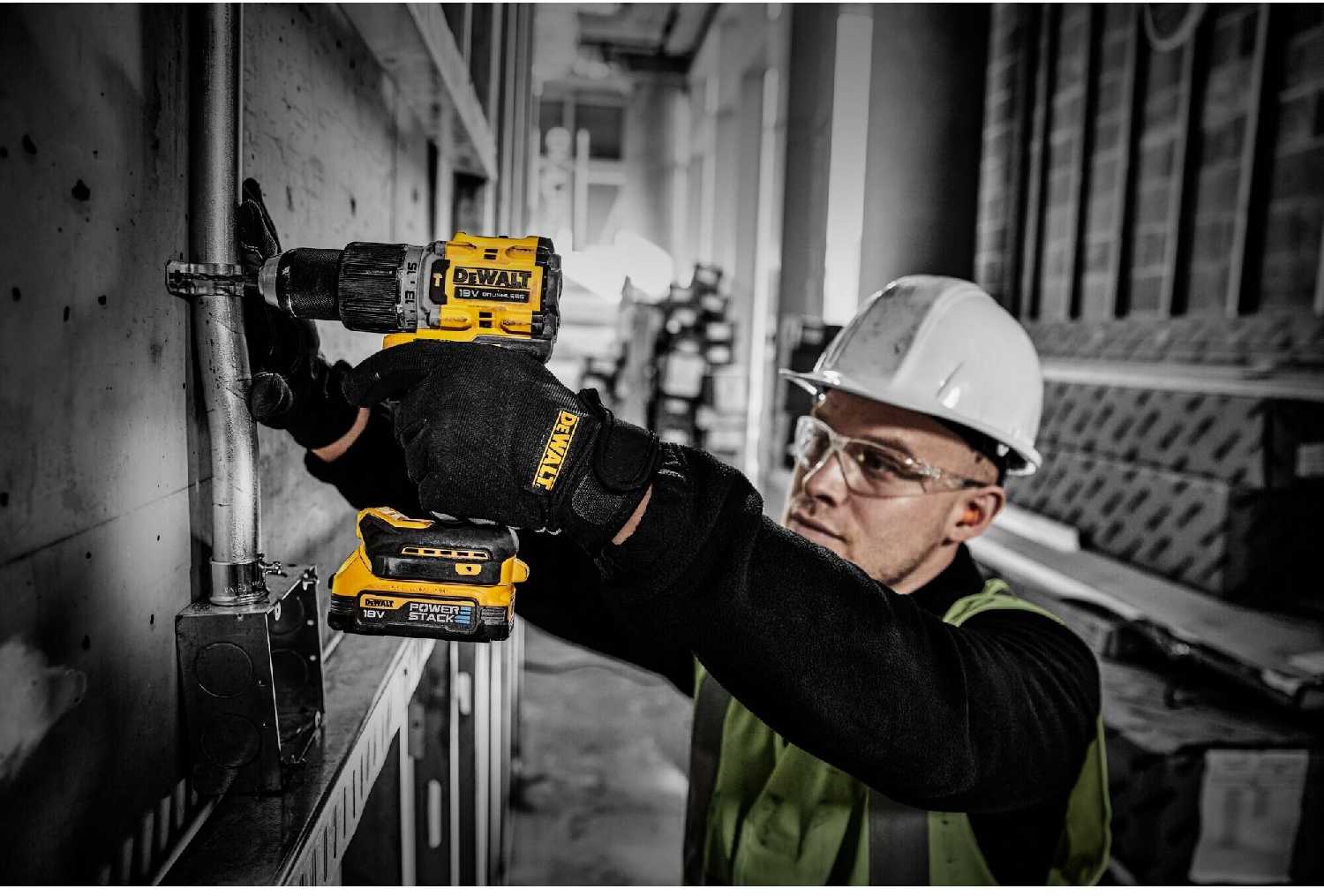 DeWALT POWERSTACK DCBP034 фотография 7