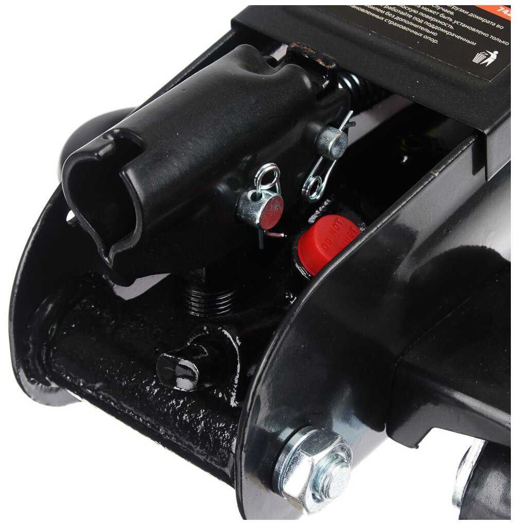 Домкрат подкатной гидравлический Ермак 742001 фотография 3