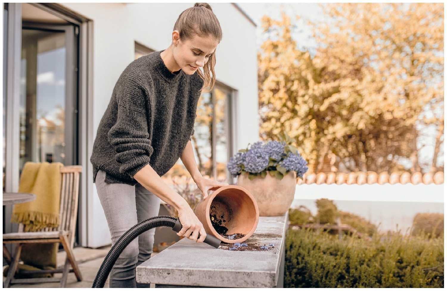 Профессиональный пылесос KARCHER WD 2 Plus V-12/4/18, 1000 Вт фотография 7
