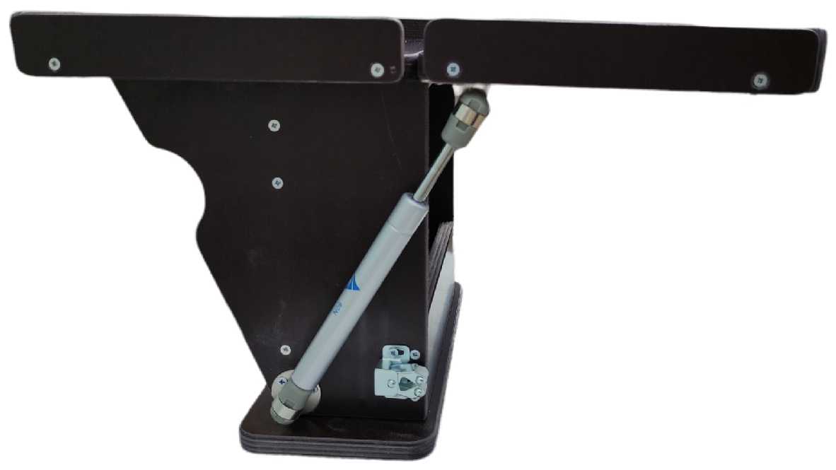 Столик раскладной в лодку ПВХ на ликтрос Патриот 10 (39х26.5х23 см) фотография 2