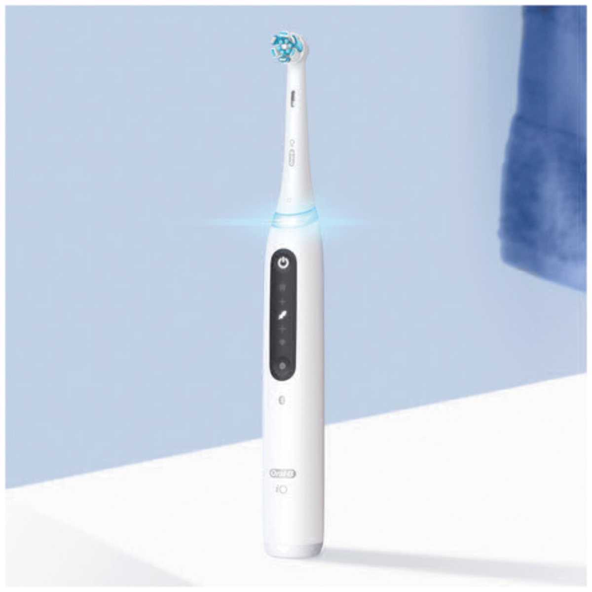Электрическая зубная щетка Oral-B iO Series 5N (Quite White) фотография 3