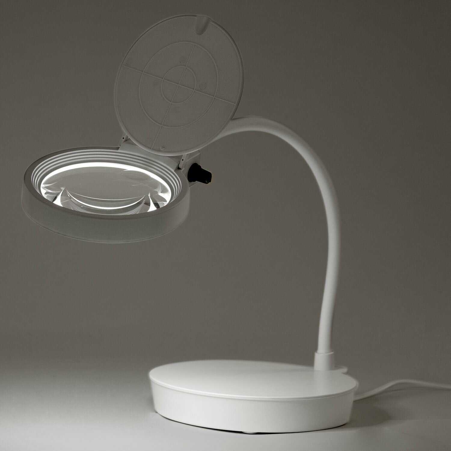 Комплект BRAUBERG Лупа настольная с LED подсветкой (455930) фотография 3