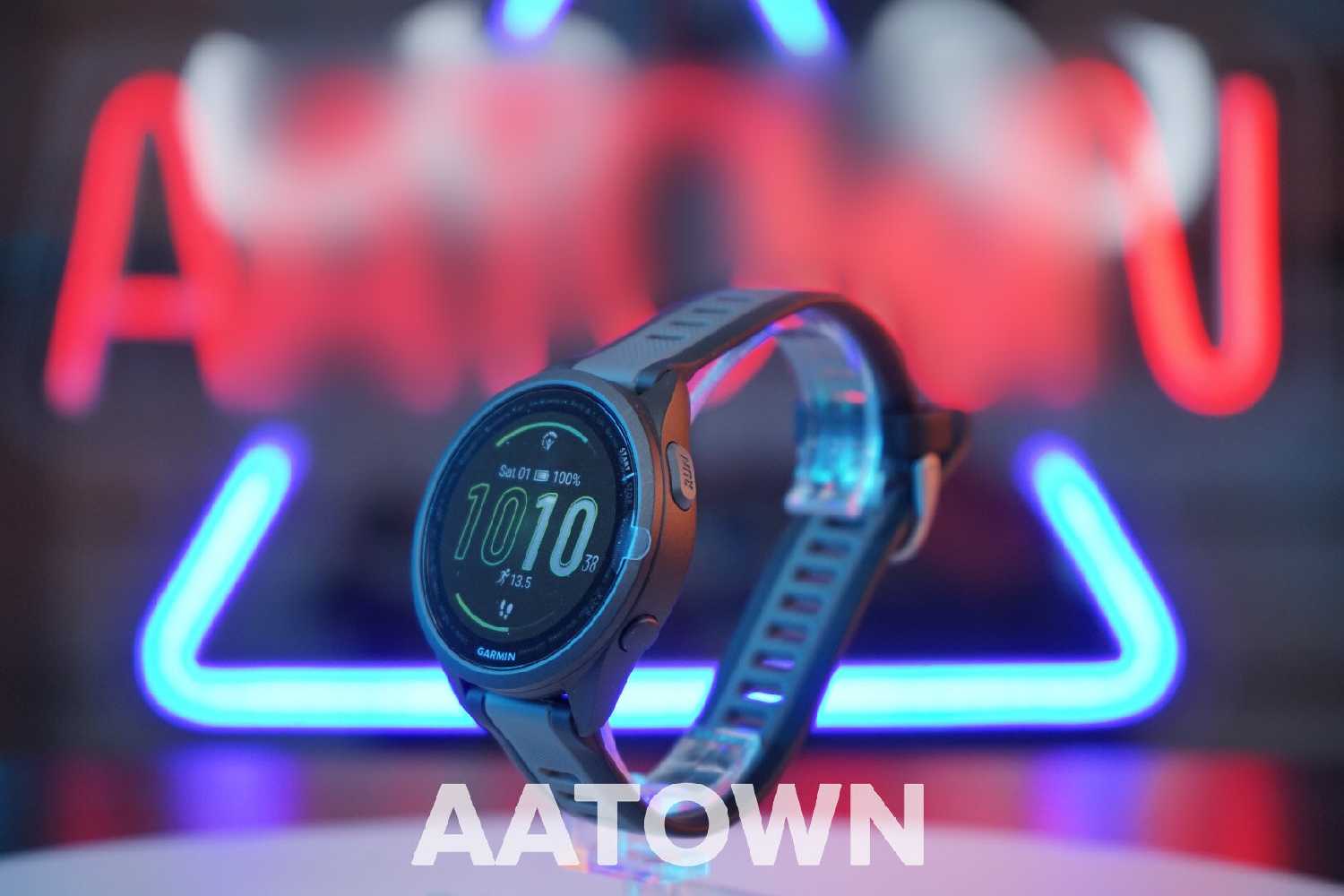 Умные часы Garmin ForeRunner 165 Music (010-02863-31) фотография 16