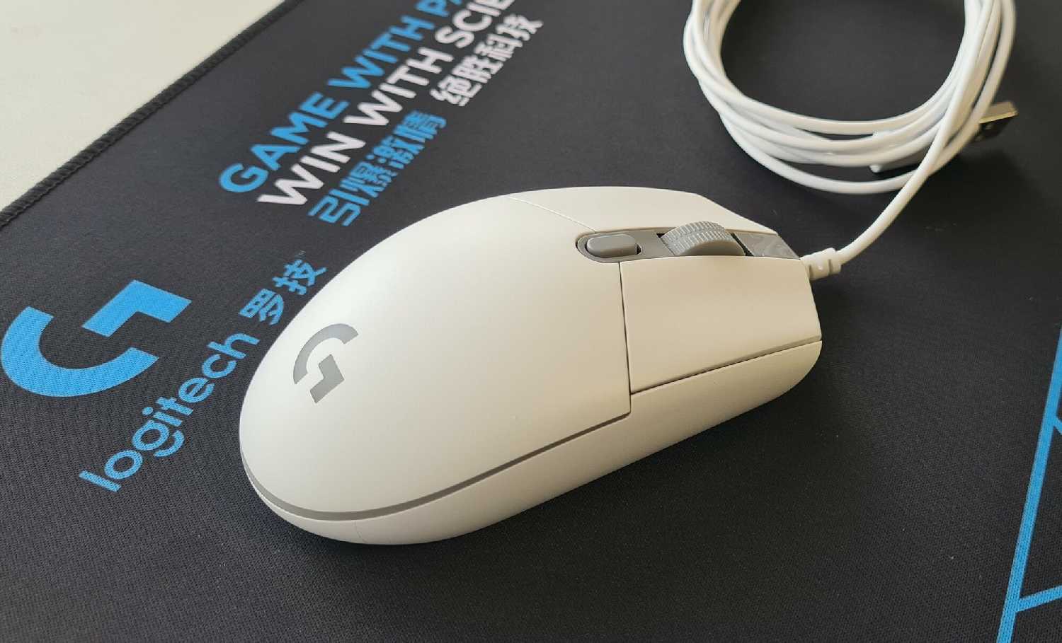 Комплект Logitech Мышь G102 + Коврик + Противоскользящие коньки фотография 11