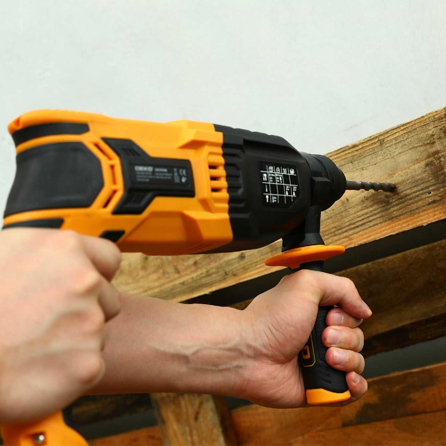 Перфоратор DEKO DKH950W (063-4122) фотография 6