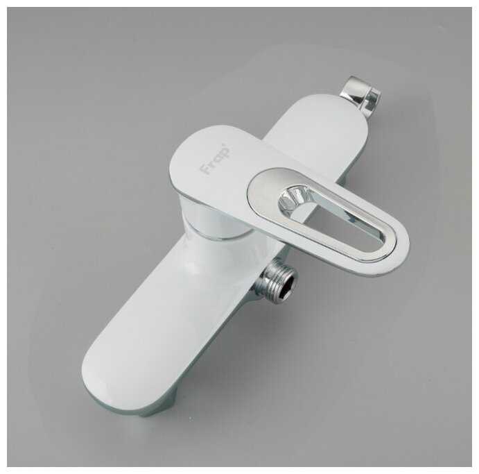 Смеситель с гигиеническим душем Frap F2049 белый фотография 4