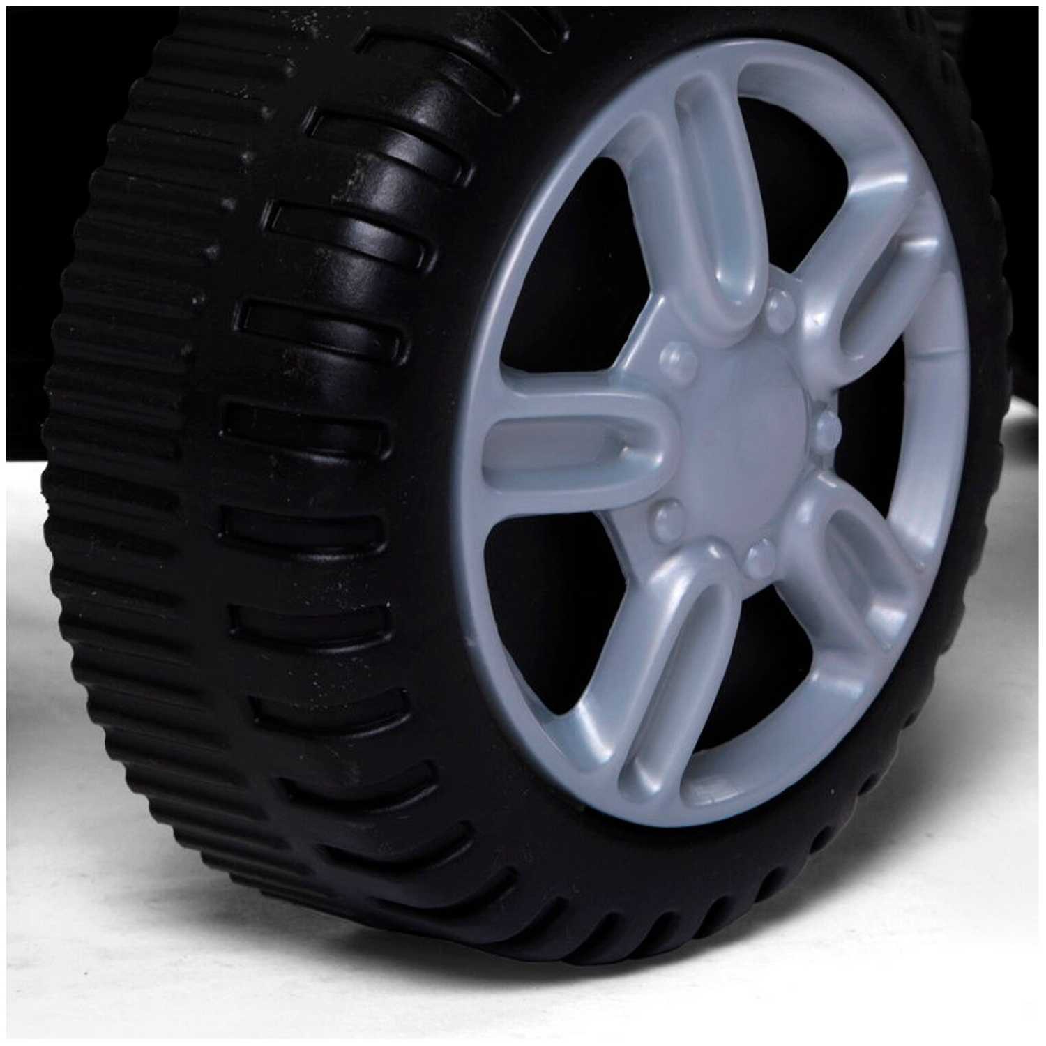 Каталка-толокар Babycare Speedrunner с музыкальным рулем (616A) фотография 16