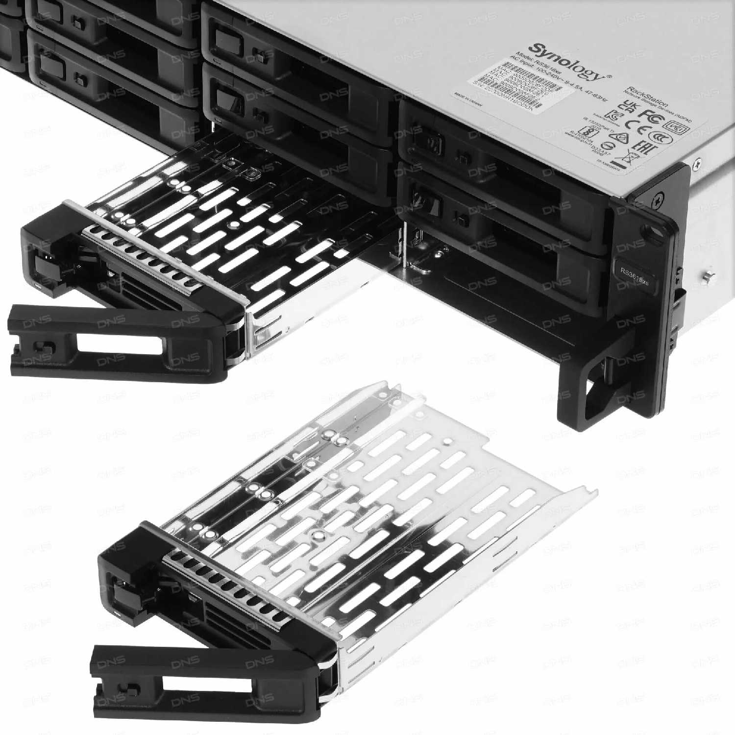 Сетевое хранилище Synology RS3618XS фотография 6