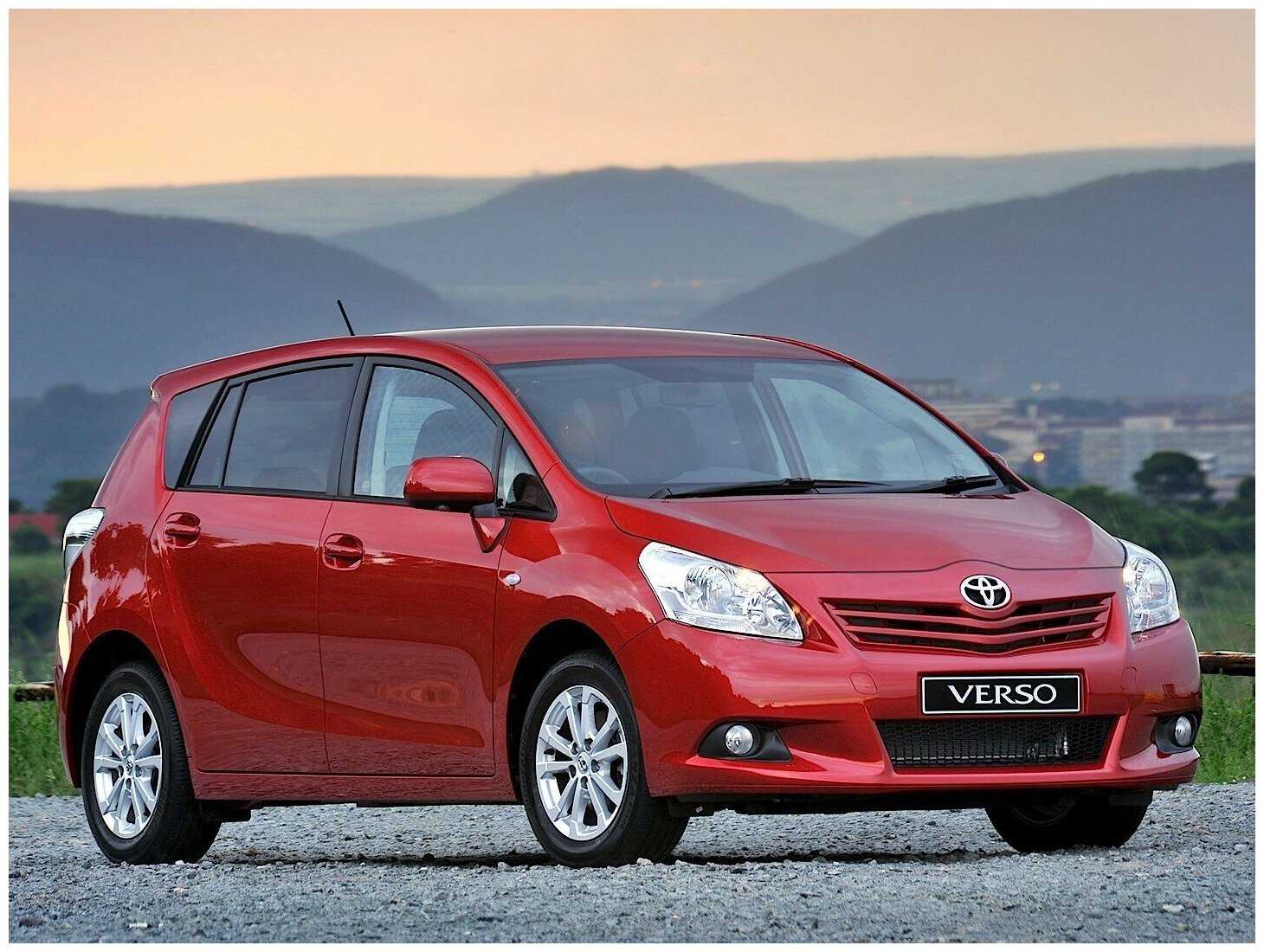 Комплект щеток стеклоочистителя AVS для Toyota Verso 2009-2018 (650 и 400 мм) / Дворники Тойота версо фотография 1