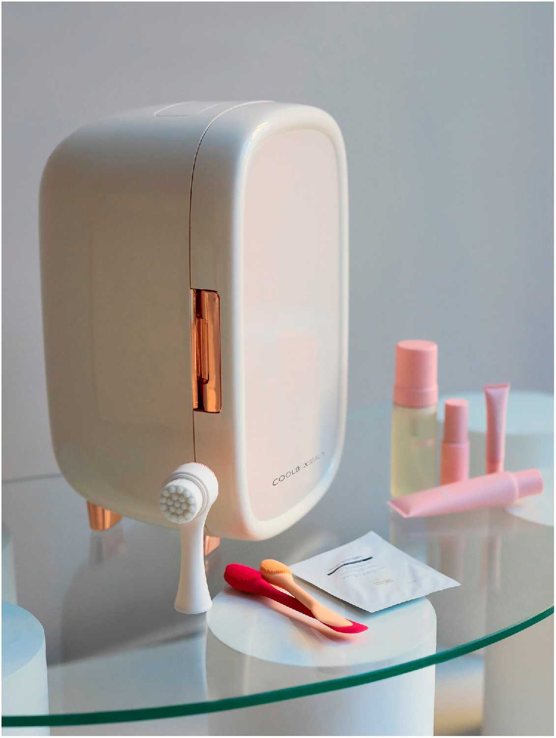 Мини-холодильник COOLBOXBEAUTY Top Box (12 литров) фотография 12