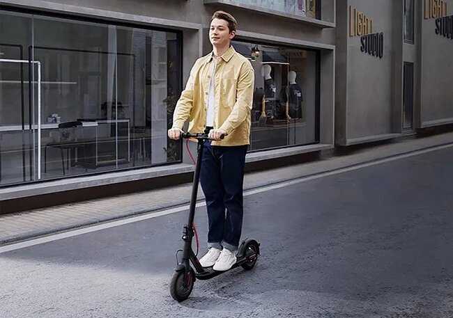 Электросамокат Xiaomi Mi Electric Scooter 3 Lite (BHR5388GL) фотография 8