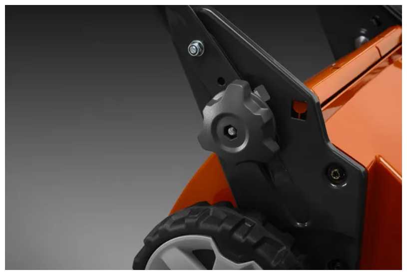 Бензиновая газонокосилка Husqvarna LC 356VP фотография 6