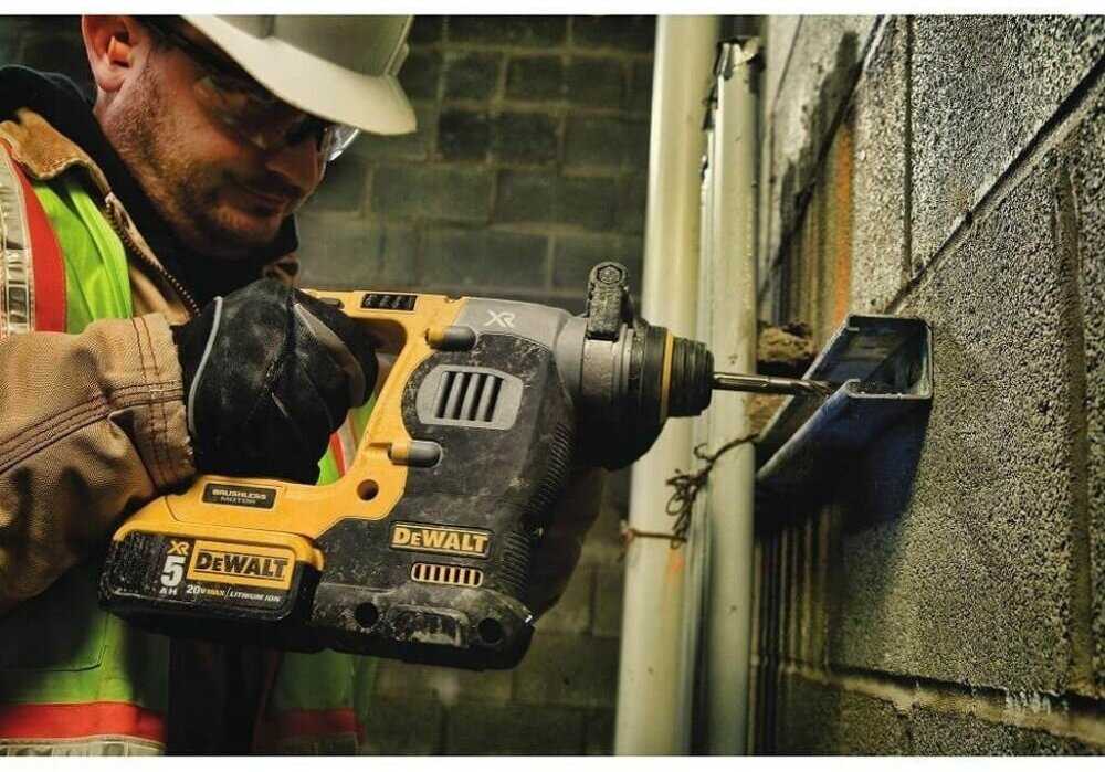 Перфоратор DeWALT DCH273P2 фотография 10