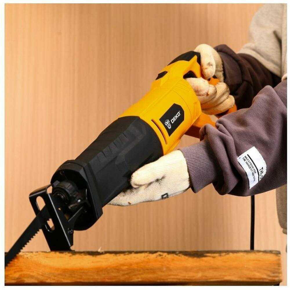 Пила DEKO DKRS1000 (063-4194) фотография 10
