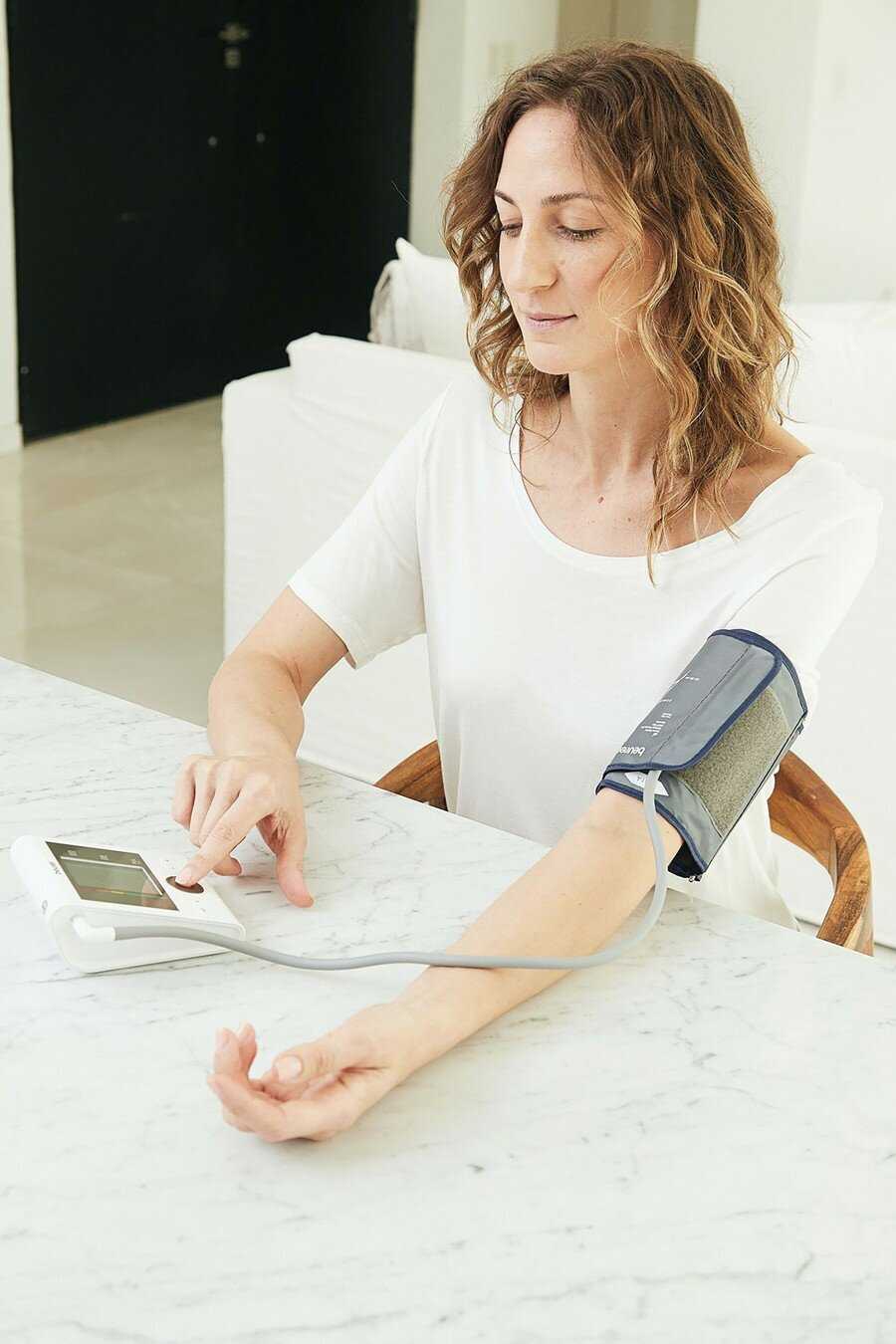 Тонометр Beurer BM28 фотография 3