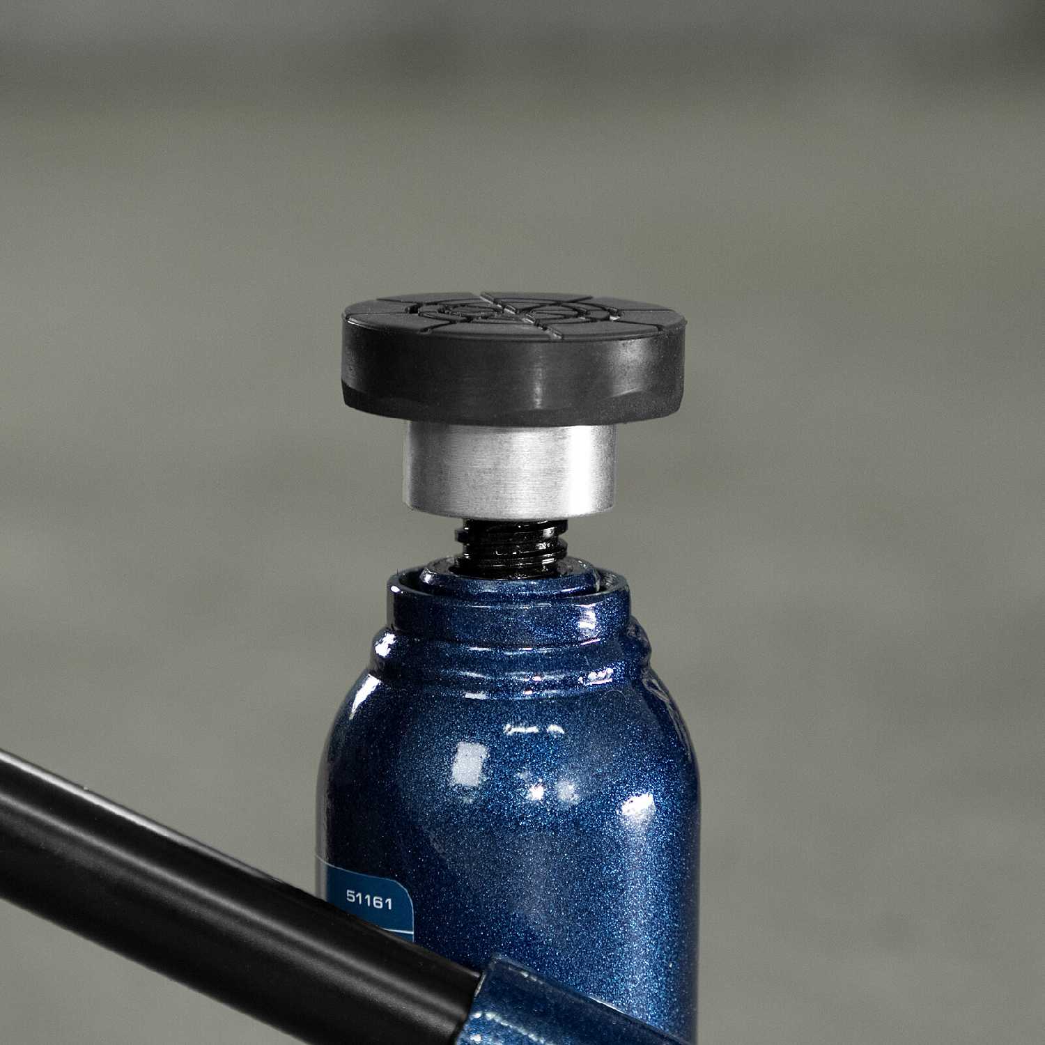 Резиновая опора Matrix Резиновая опора для бутылочных домкратов (D штока 28 мм) фотография 1