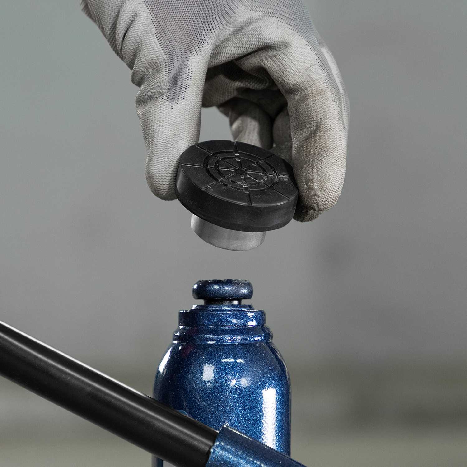 Резиновая опора Matrix Резиновая опора для бутылочных домкратов (D штока 28 мм) фотография 2