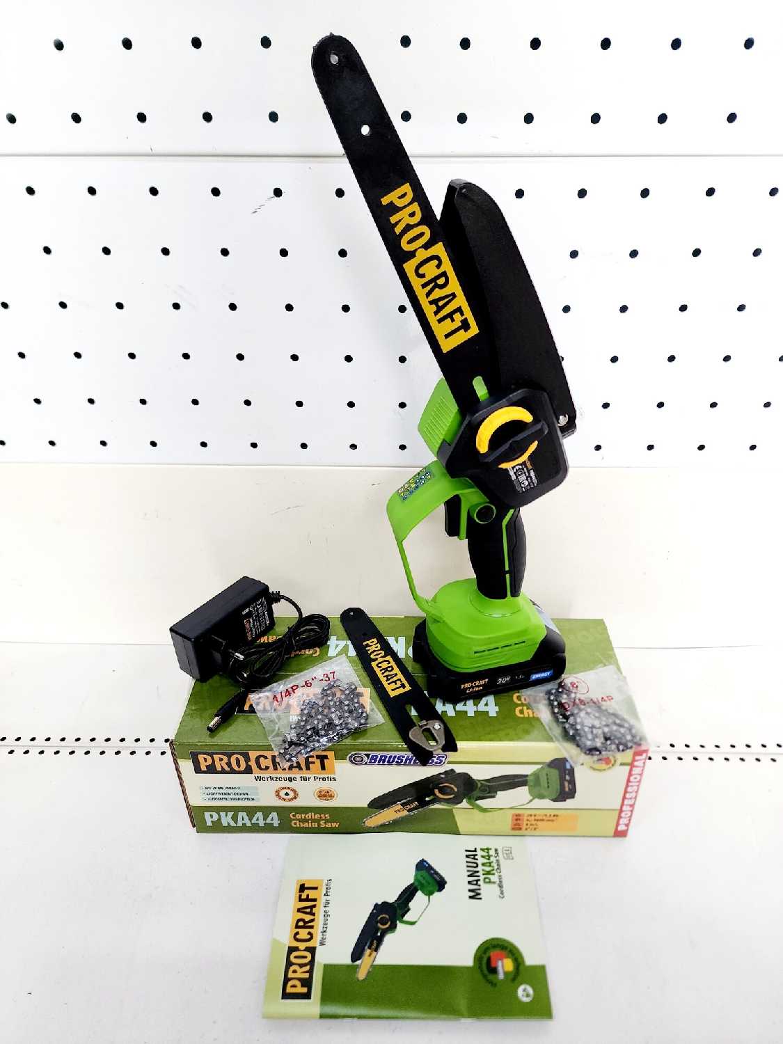 Аккумуляторная бесщеточная мини-пила сучкорез Procraft PKA44 фотография 2